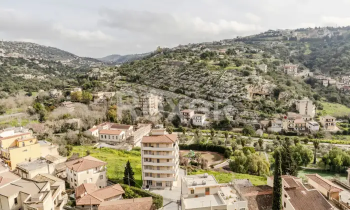 Rexer-Modica-Ampio-appartamento-con-garage-e-cantina-Altro