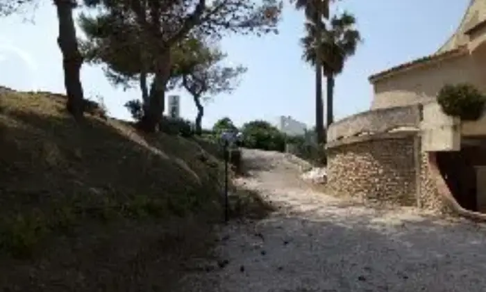 Rexer-Termoli-LOCALE-COMMERCIALE-attualmente-adibito-ad-attivit-ristorativa-Esterno