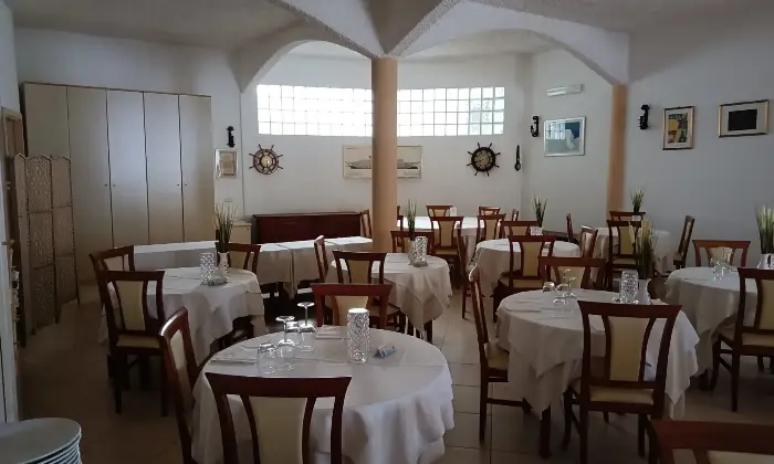 Rexer-Termoli-LOCALE-COMMERCIALE-attualmente-adibito-ad-attivit-ristorativa-Sala