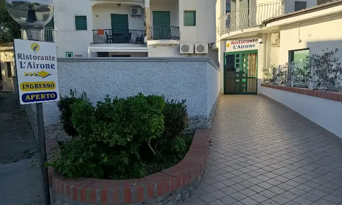 Rexer-Termoli-LOCALE-COMMERCIALE-attualmente-adibito-ad-attivit-ristorativa-Ingresso