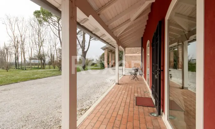 Rexer-San-Don-di-Piave-Casale-del-finemente-ristrutturato-Altro