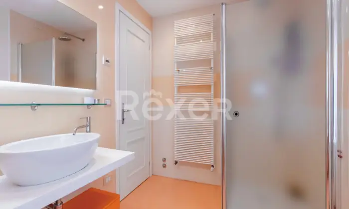 Rexer-San-Don-di-Piave-Casale-del-finemente-ristrutturato-Altro