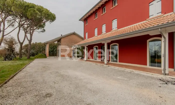 Rexer-San-Don-di-Piave-Casale-del-finemente-ristrutturato-Altro