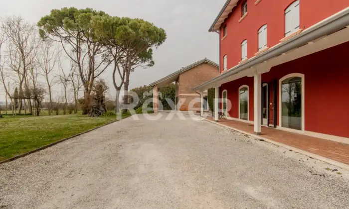 Rexer-San-Don-di-Piave-Casale-del-finemente-ristrutturato-Altro