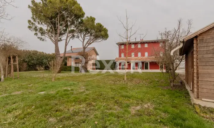 Rexer-San-Don-di-Piave-Casale-del-finemente-ristrutturato-Altro