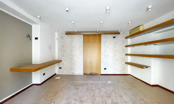 Rexer-Alcamo-Vendesi-Locale-Commerciale-in-Corso-VI-Aprile-ad-Alcamo-Altro