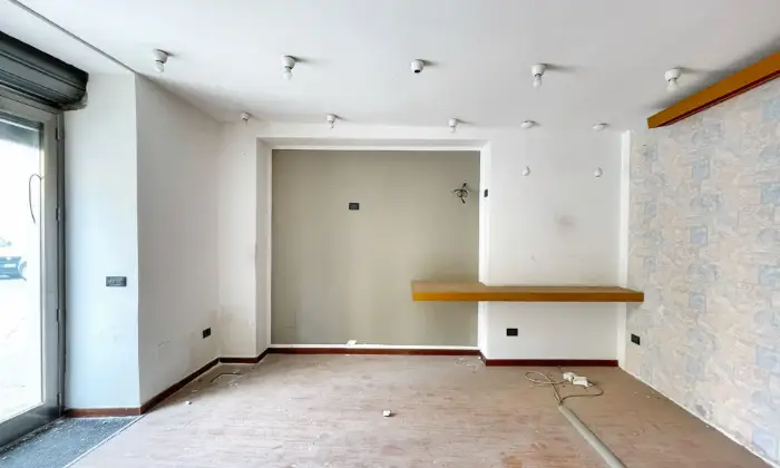 Rexer-Alcamo-Vendesi-Locale-Commerciale-in-Corso-VI-Aprile-ad-Alcamo-Altro