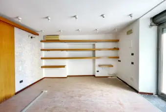 Rexer-Alcamo-Vendesi-Locale-Commerciale-in-Corso-VI-Aprile-ad-Alcamo-Altro