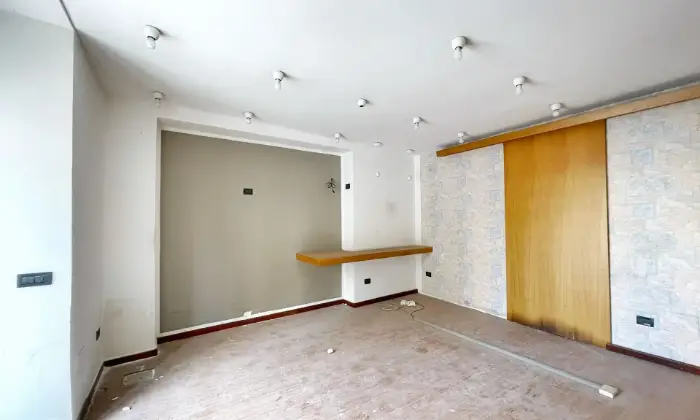 Rexer-Alcamo-Vendesi-Locale-Commerciale-in-Corso-VI-Aprile-ad-Alcamo-Altro