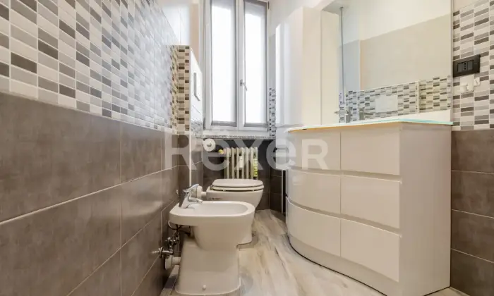 Rexer-Chieri-Nuda-propriet-Ristrutturato-con-box-auto-Altro
