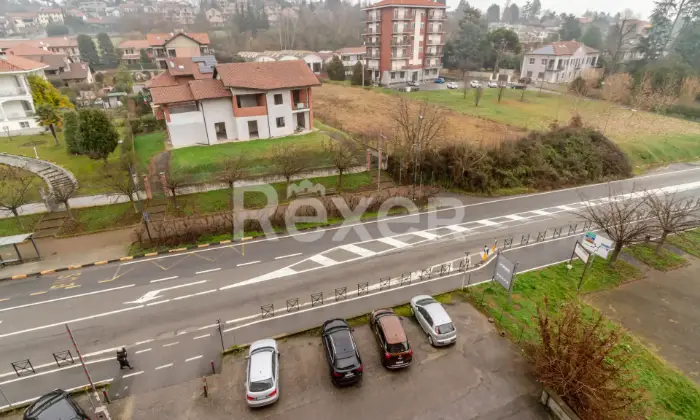 Rexer-Chieri-Nuda-propriet-Ristrutturato-con-box-auto-Altro