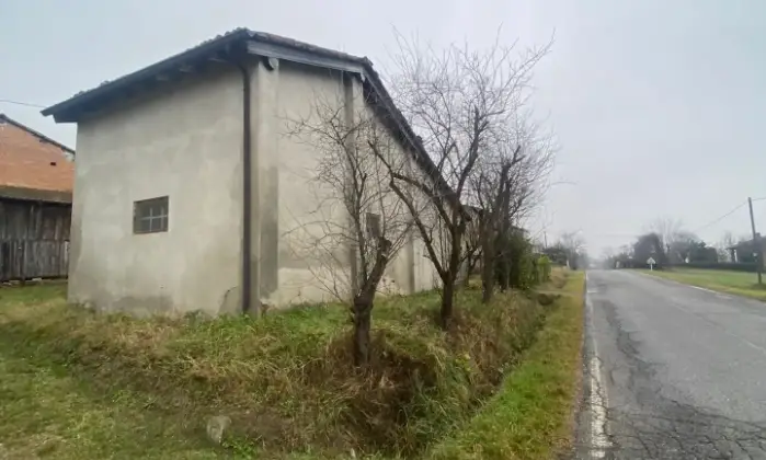 Rexer-Vernasca-Vendesi-Rustico-a-Vernasca-Altro