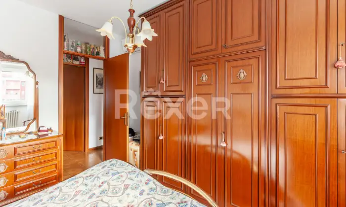 Rexer-Milano-Splendido-locali-con-box-Altro