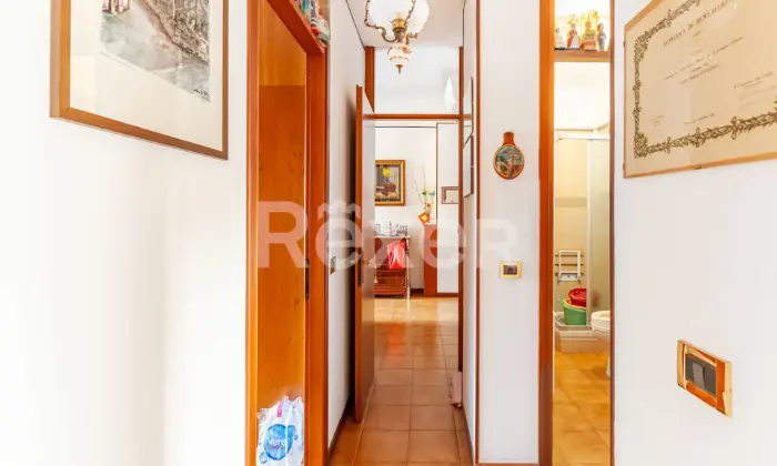 Rexer-Milano-Splendido-locali-con-box-Altro