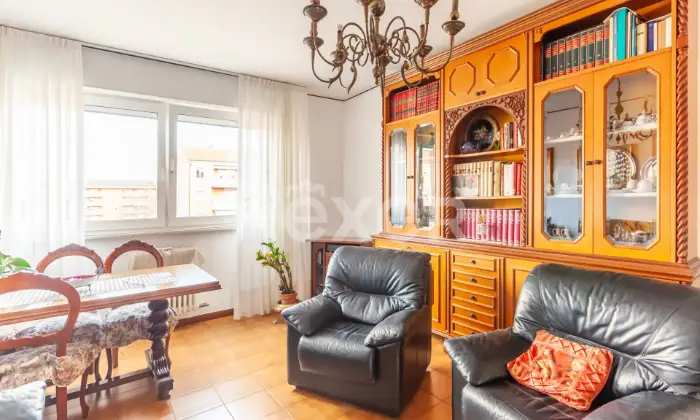 Rexer-Milano-Splendido-locali-con-box-Altro