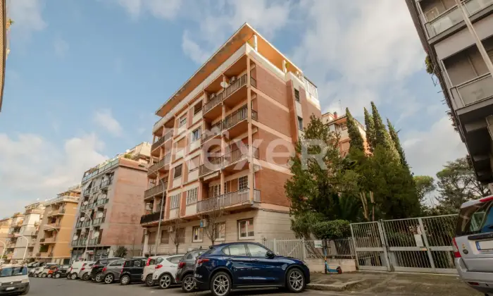Rexer-Roma-Montagnola-Poggio-Ameno-Ampio-quadrilocale-frazionabile-mq-Altro