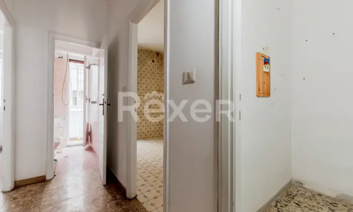 Rexer-Roma-Montagnola-Poggio-Ameno-Ampio-quadrilocale-frazionabile-mq-Altro