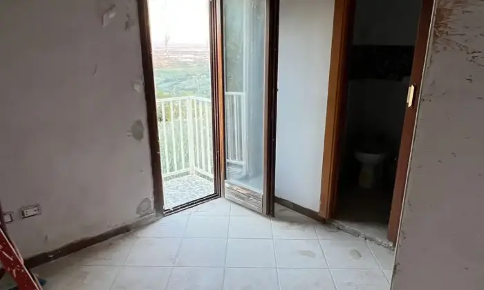 Rexer-Montecorvino-Pugliano-Deposito-accatastato-C-TOTALMENTE-DA-RISTRUTTURARE-Altro