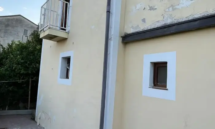 Rexer-Montecorvino-Pugliano-Deposito-accatastato-C-TOTALMENTE-DA-RISTRUTTURARE-Altro
