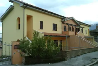 Rexer-Sarnano-DELIZIOSO-BILOCALE-Terrazzo