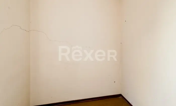 Rexer-VALLEFOGLIA-VENDESI-PALAZZO-DA-RISTRUTTURARE-NEL-CUORE-DI-VALLEFOGLIA-PU-Altro