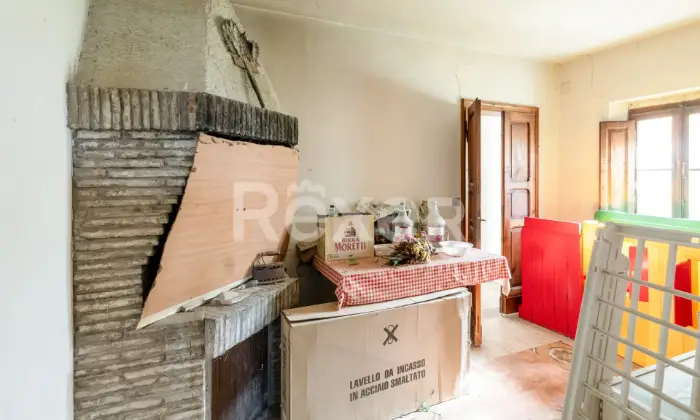Rexer-VALLEFOGLIA-VENDESI-PALAZZO-DA-RISTRUTTURARE-NEL-CUORE-DI-VALLEFOGLIA-PU-Altro