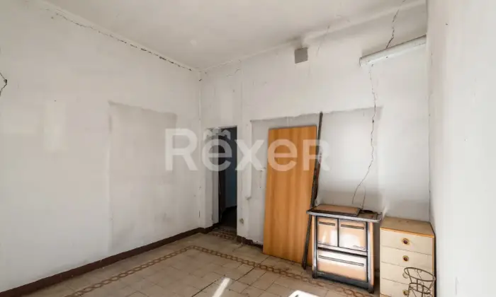 Rexer-VALLEFOGLIA-VENDESI-PALAZZO-DA-RISTRUTTURARE-NEL-CUORE-DI-VALLEFOGLIA-PU-Altro