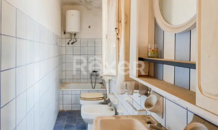 Rexer-VALLEFOGLIA-VENDESI-PALAZZO-DA-RISTRUTTURARE-NEL-CUORE-DI-VALLEFOGLIA-PU-Altro