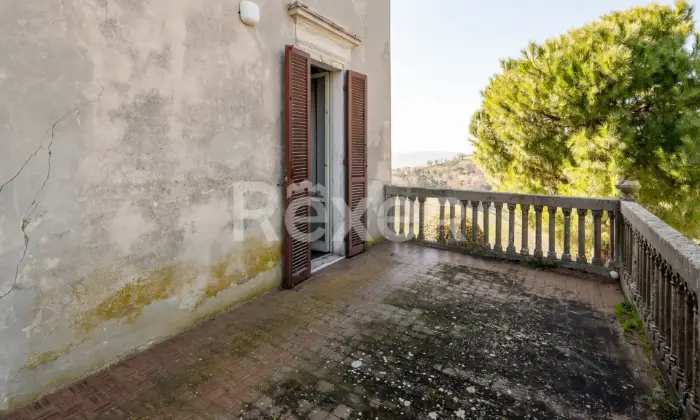Rexer-VALLEFOGLIA-VENDESI-PALAZZO-DA-RISTRUTTURARE-NEL-CUORE-DI-VALLEFOGLIA-PU-Altro