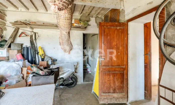 Rexer-VALLEFOGLIA-VENDESI-PALAZZO-DA-RISTRUTTURARE-NEL-CUORE-DI-VALLEFOGLIA-PU-Altro