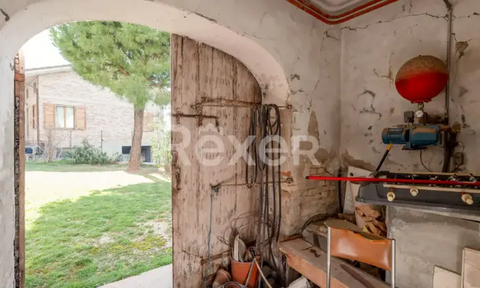 Rexer-VALLEFOGLIA-VENDESI-PALAZZO-DA-RISTRUTTURARE-NEL-CUORE-DI-VALLEFOGLIA-PU-Altro
