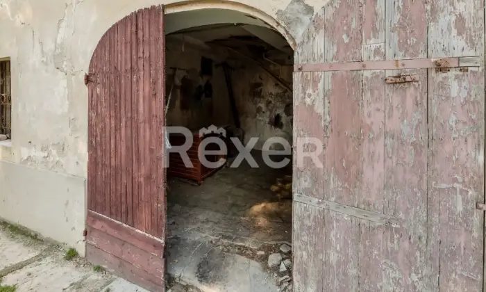 Rexer-VALLEFOGLIA-VENDESI-PALAZZO-DA-RISTRUTTURARE-NEL-CUORE-DI-VALLEFOGLIA-PU-Altro