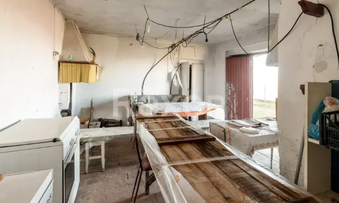 Rexer-VALLEFOGLIA-VENDESI-PALAZZO-DA-RISTRUTTURARE-NEL-CUORE-DI-VALLEFOGLIA-PU-Altro