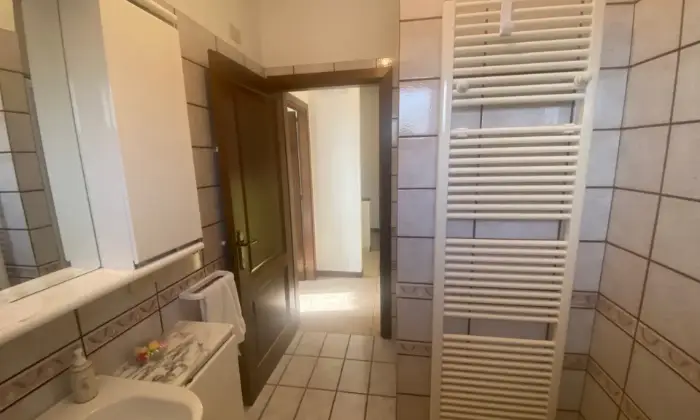 Rexer-Montaione-Luminoso-vanai-a-Montaione-Bagno