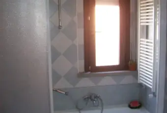 Rexer-Cortona-Appartamento-luminoso-ben-arredato-a-reddito-Bagno