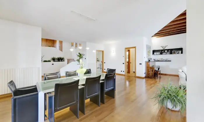 Rexer-Cermenate-Villa-con-piscina-Altro