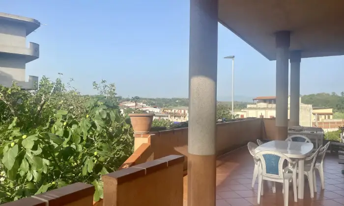 Rexer-Gioia-Tauro-Luminosa-Villa-Terrazzo