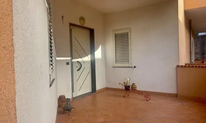 Rexer-Gioia-Tauro-Luminosa-Villa-Altro
