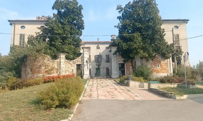Rexer-Zerbo-In-Castello-grande-prestigioso-appartamento-sul-piano-nobile-Zerbo-PV-Altro