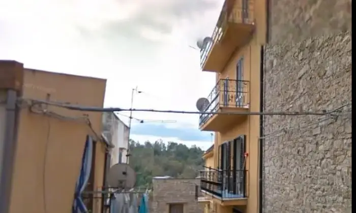 Rexer-Caccamo-Vendesi-Intero-Edificio-Storico-a-Caccamo-a-Minuti-dal-Mare-Altro