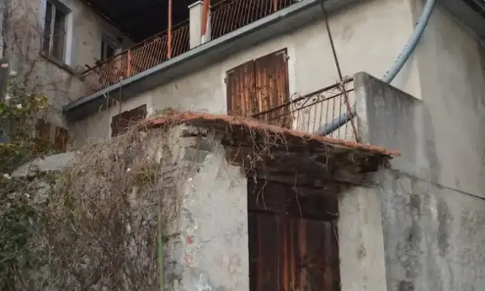 Rexer-San-Gregorio-Fabbricato-residenziale-con-vista-lago-San-Gregorio-Altro