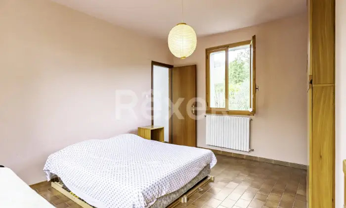 Rexer-Valsamoggia-BO-Abitazione-bilivelli-con-giardino-e-terreno-oltre-autorimessa-e-magazzino-Altro
