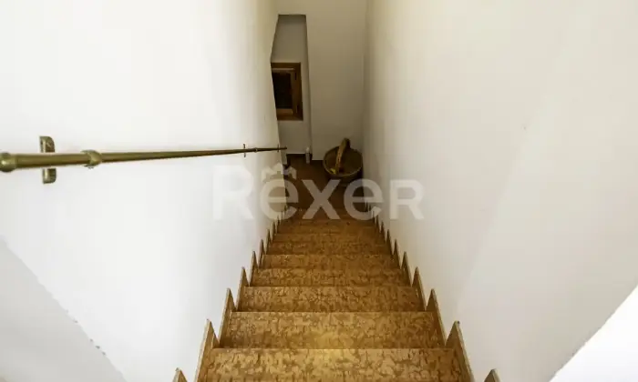 Rexer-Valsamoggia-BO-Abitazione-bilivelli-con-giardino-e-terreno-oltre-autorimessa-e-magazzino-Altro