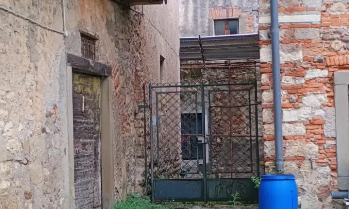 Rexer-Almenno-San-Salvatore-Tenuta-vitivinicola-con-fabbricati-storici-e-terreni-per-circa-ettari-Altro
