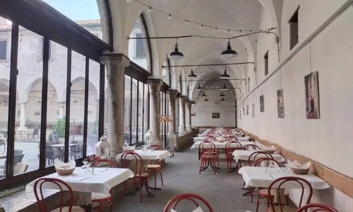Rexer-Almenno-San-Salvatore-Tenuta-vitivinicola-con-fabbricati-storici-e-terreni-per-circa-ettari-Altro