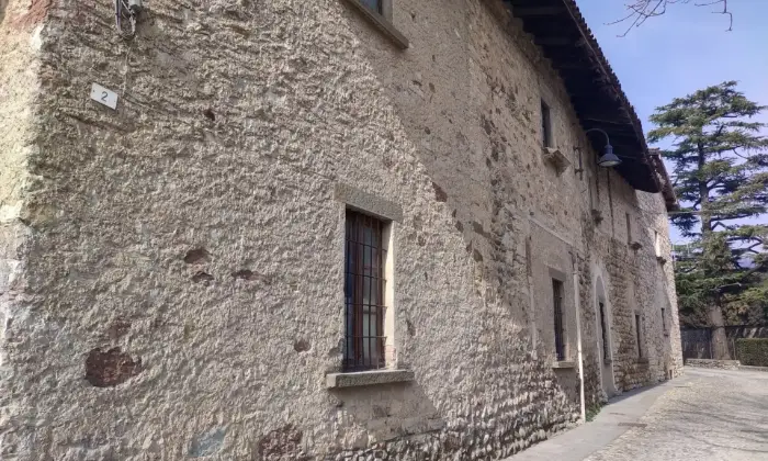 Rexer-Almenno-San-Salvatore-Tenuta-vitivinicola-con-fabbricati-storici-e-terreni-per-circa-ettari-Altro