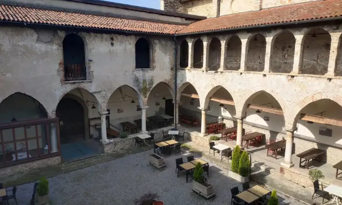 Rexer-Almenno-San-Salvatore-Tenuta-vitivinicola-con-fabbricati-storici-e-terreni-per-circa-ettari-Altro