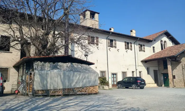 Rexer-Almenno-San-Salvatore-Tenuta-vitivinicola-con-fabbricati-storici-e-terreni-per-circa-ettari-Altro
