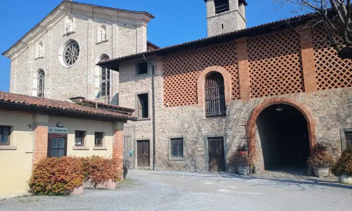 Rexer-Almenno-San-Salvatore-Tenuta-vitivinicola-con-fabbricati-storici-e-terreni-per-circa-ettari-Altro