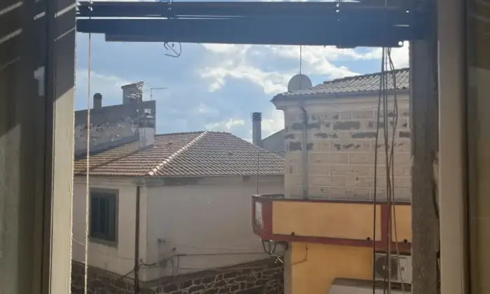 Rexer-Ghilarza-Edificio-composto-appartamenti-ufficio-e-magazzino-centro-storico-Vista